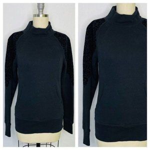 Lululemon Black Floral Flock Velvet Pullover Sweatshirt Size 4 Zipper Back Neck